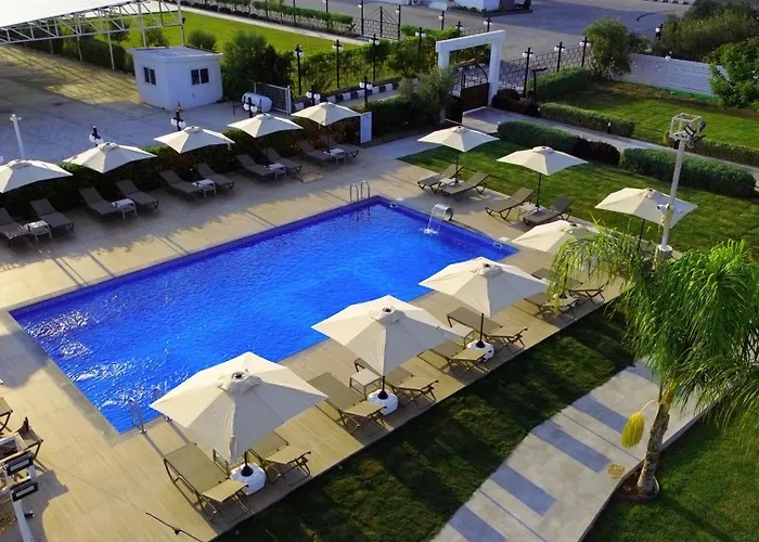 酒店 Cezar's Airport